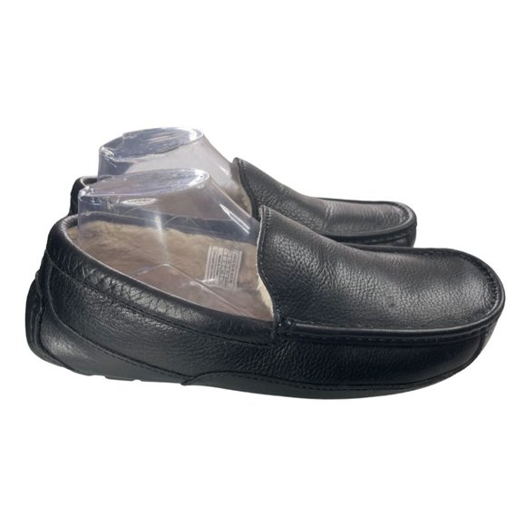 Ugg Men's Ascot Black Leather Shearling Lined Slippers Size 9M (5379) - Picture 1 of 9